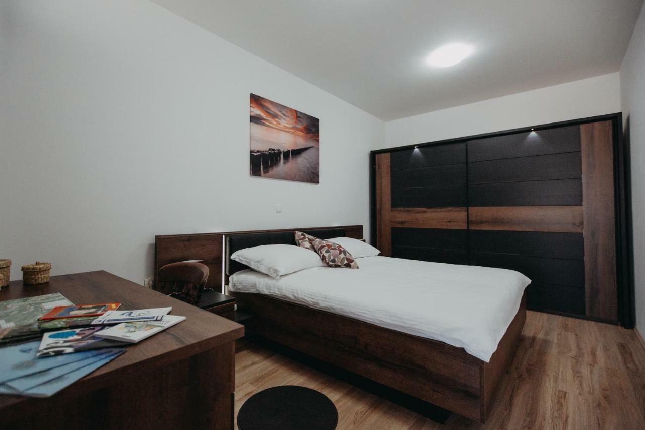 Apartman Vejama Josipdol Ngoại thất bức ảnh