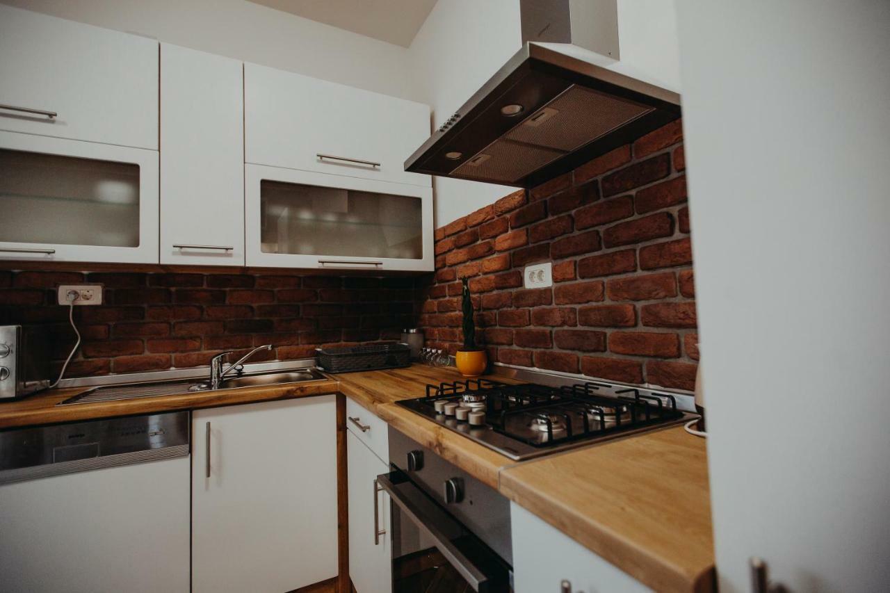 Apartman Vejama Josipdol Ngoại thất bức ảnh